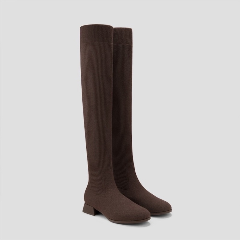 Chic Black Over-the-Knee Heeled Boots - Picture 2 of 16